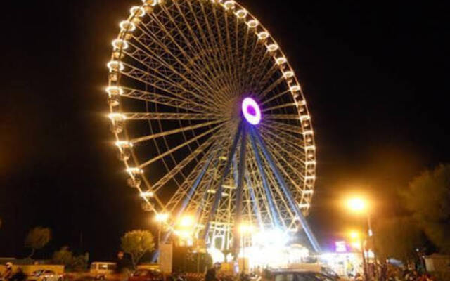 Отель Saint Louis Римини вид на фасад