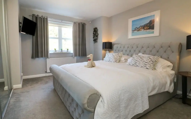 4 Woodland Park