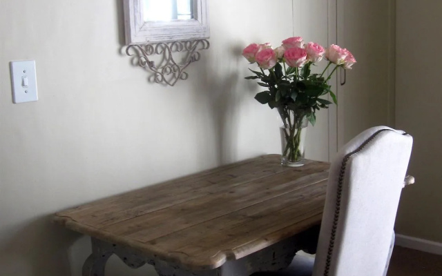 White Lodge Constantia Guest House