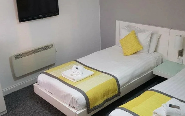 Riviera Hotel