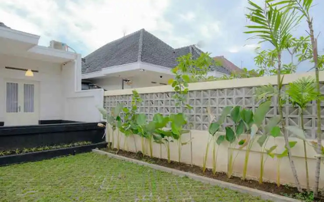 Oyo 3117 Guest House Selasar Syariah