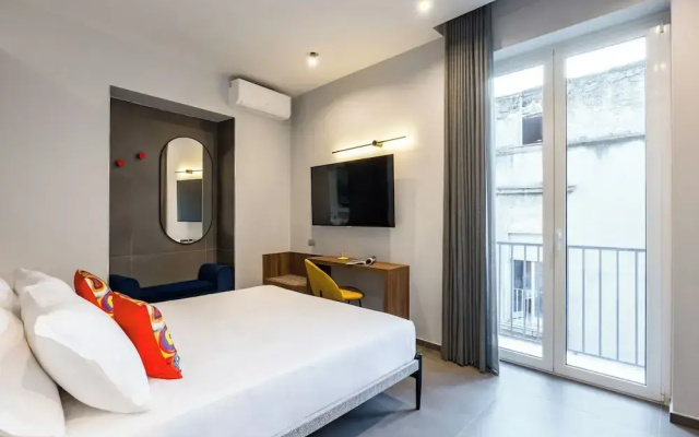 Pop House in the Heart of Sanita by Wonderful Italy