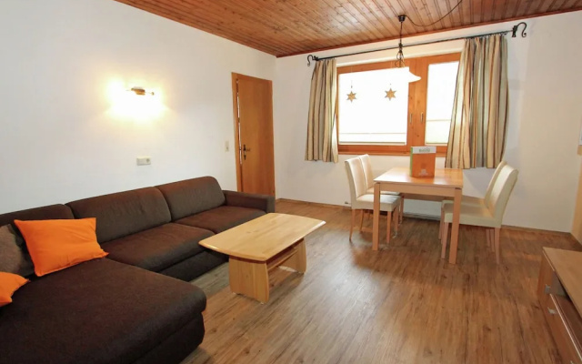 Idyllic Apartment in Hippach with Ski Storage near Ski Area