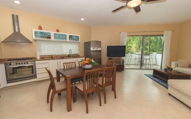 Mamitas Beach Condo Capri 1C