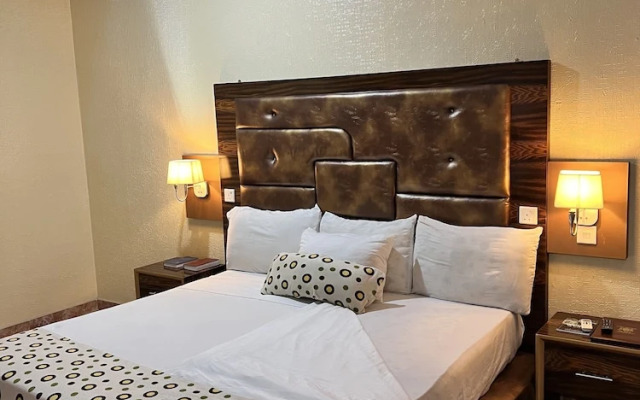 Francinesplace Hotel