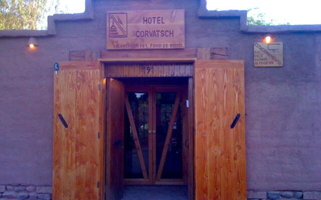 Hotel Corvatsch вид на фасад