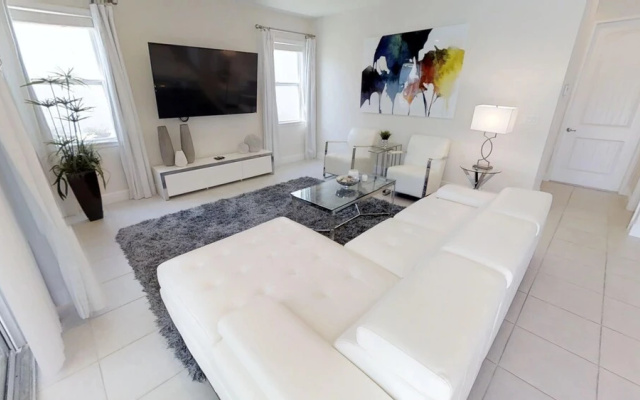 7729 Fairfax Drive