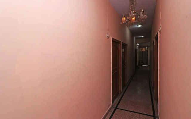 OYO 26791 Hotel Amar Palace