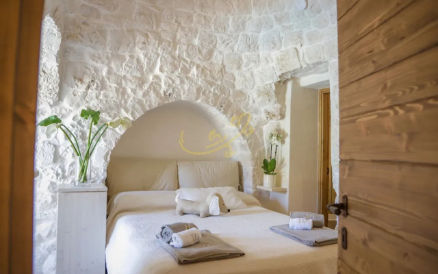 TD Trulli di Carole Renovated Trulli With Pool