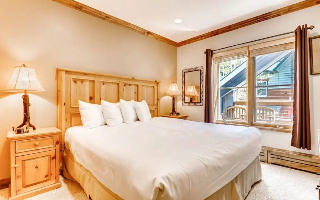 Updated 1br Premier  At Black Bear Lodge- Kids Ski Free 1 Bedroom Condo by RedAwning