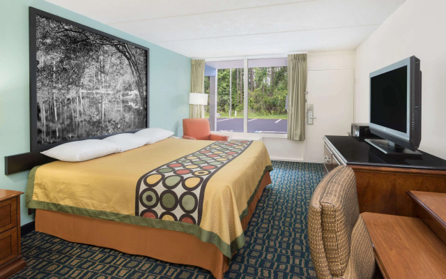 Super 8 By Wyndham Kingsland I-95/Naval Base Area