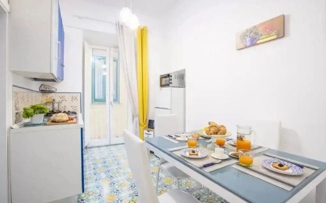 Brezza Marina-Authentic Sorrento Flat By The Beach