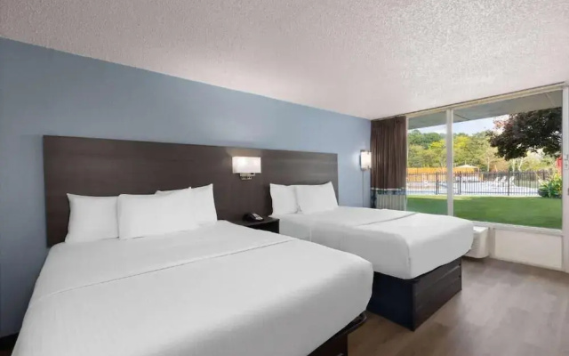 Super 8 by Wyndham Riverside AL