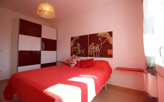 Apartment in Empuriabrava With Lake Views