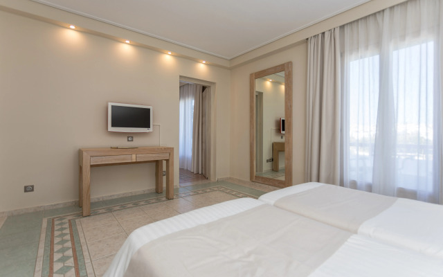 Porto Naxos Hotel