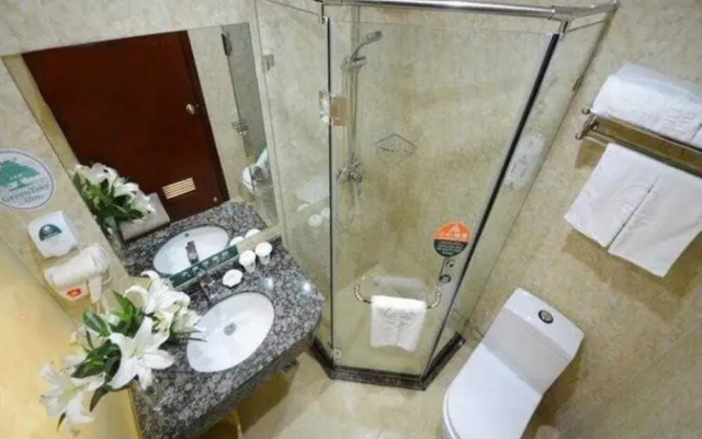GreenTree Inn (Xi'an Big Wild Goose Pagoda, Shaanxi History Museum, Xiaozhai Metro Station)
