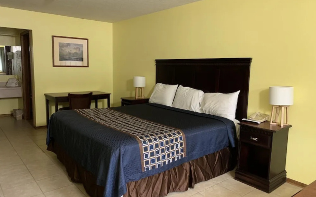 Riverwood Inn of Glenwood