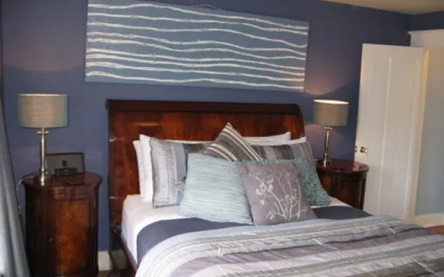 The Historic Pacific Bed & Breakfast