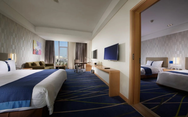 Holiday Inn Express Zhengzhou Airport