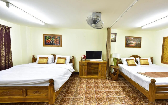 Saithong House