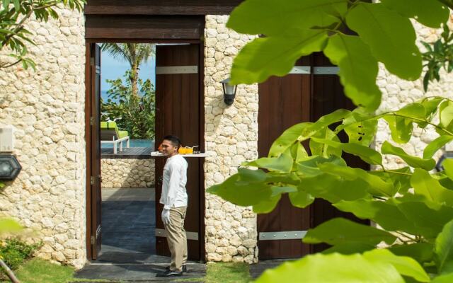 Отель Samabe Bali Suites & Villas вид на фасад