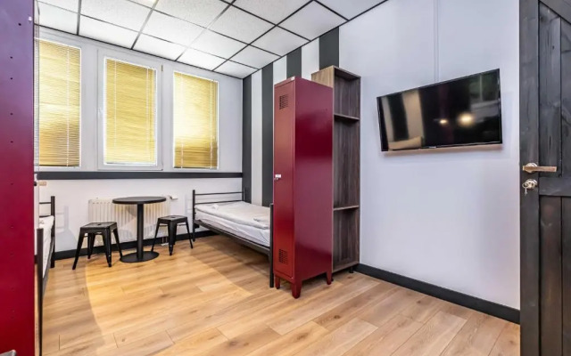 VOLA Hostel