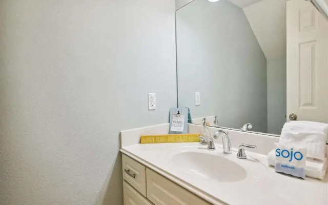 Vitamin Sea Retreat by Ryson Vacation Rentals