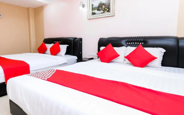 OYO 714 Arina Hotel