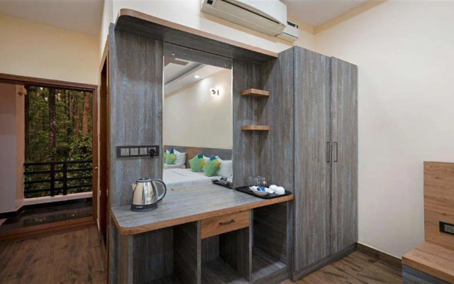 Treebo Sky Vista Suites with Hill View
