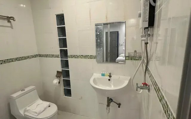 LimeTree Loft Guesthouse