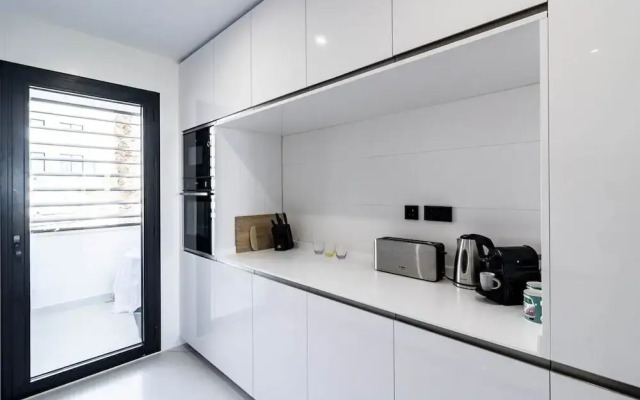 Lae23i- Modern Apartment in Luxury Urbanisation