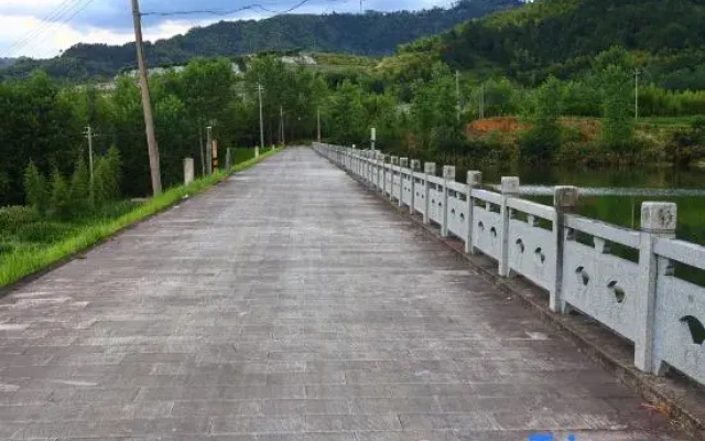 Tonglu Qiting Liuzhu Homestay