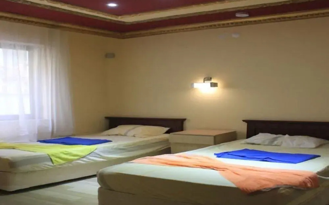 Grand Calypso Hotel