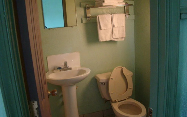 Budget Inn Mount Airy