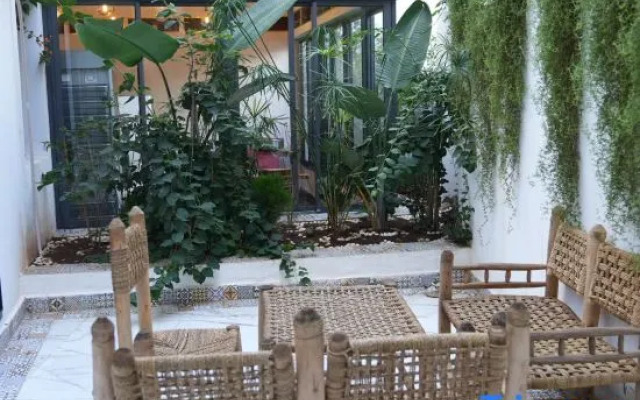 Oriental Hotel