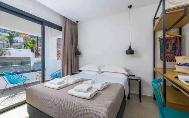 Lambis Athina