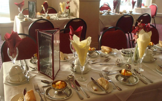 Parisienne Hotel