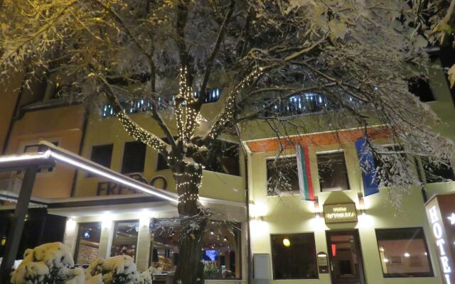 Hotel Villa Boyana вид на фасад