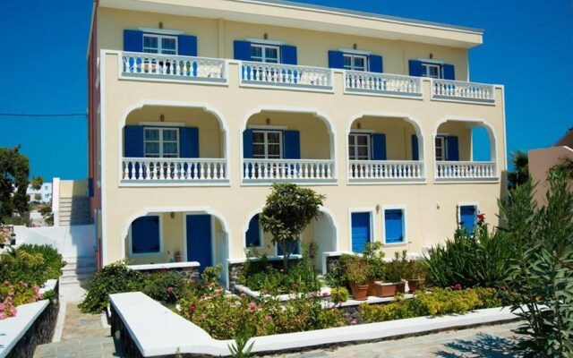 Avra Hotel вид на фасад