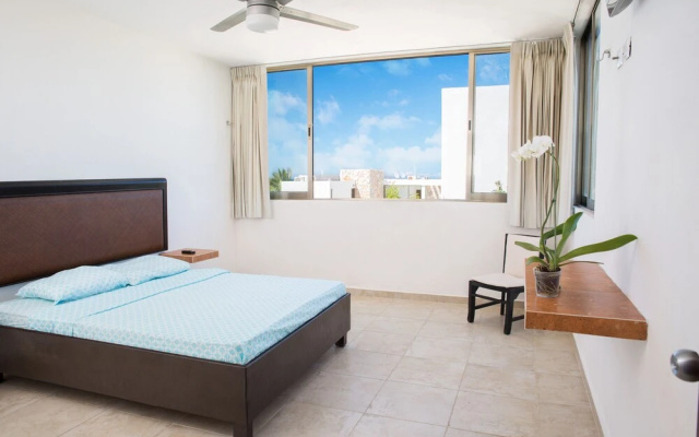 San Bruno Tropical Villa with Pool