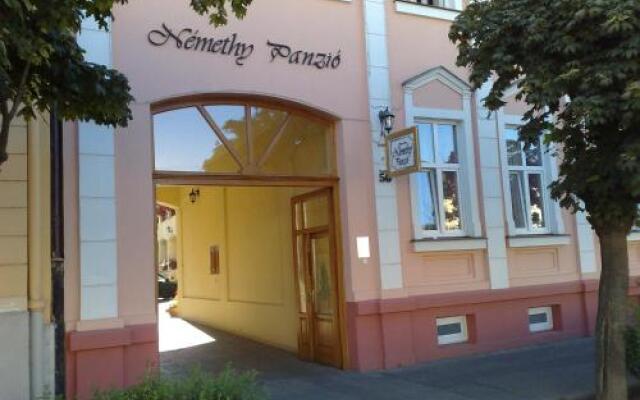 Отель Némethy Panzió Венгрия, Дебрецен - отзывы, цены и фото номеров - забронировать отель Némethy Panzió онлайн вид на фасад