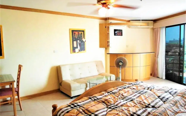 View Talay 2B studio apartment Pattaya 8th Floor sea view