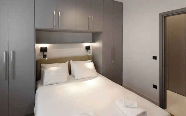 Well-designed apartment by the Acropolis