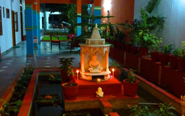Hotel Harmony