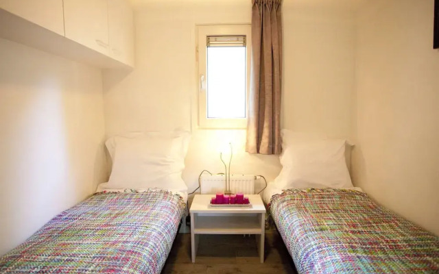 Elegant Chalet 25 km Amsterdam
