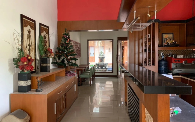 Urbanview Syariah Zidney 3 Salatiga by RedDoorz