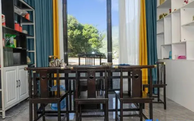 Mangshan No. 9 b&B