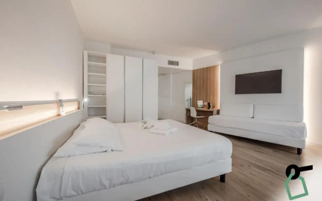 Hotiday Room Collection - Tirrenia