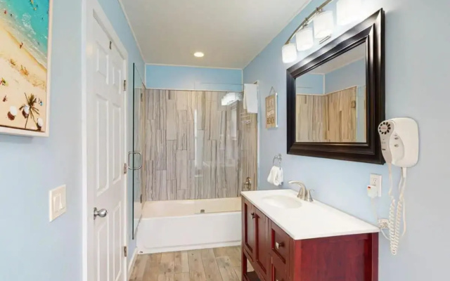 Seaport Suite