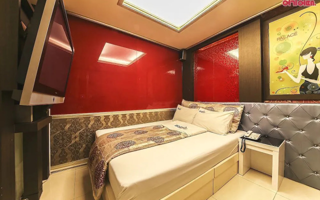 Palace Motel